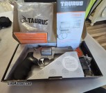 Taurus Tracker 44 Magnum 
