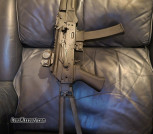 KUSA kp9 with brace and extra mags